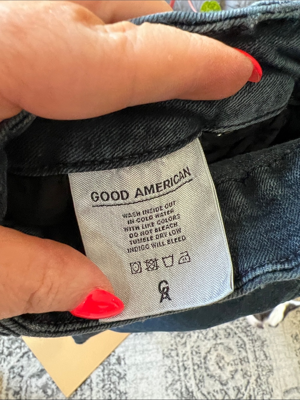 Good American Black Distressed Skinny Jeans - Picture 4 of 4